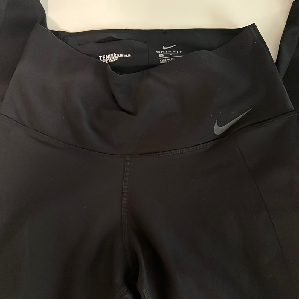 Nike dri fit leggings💞